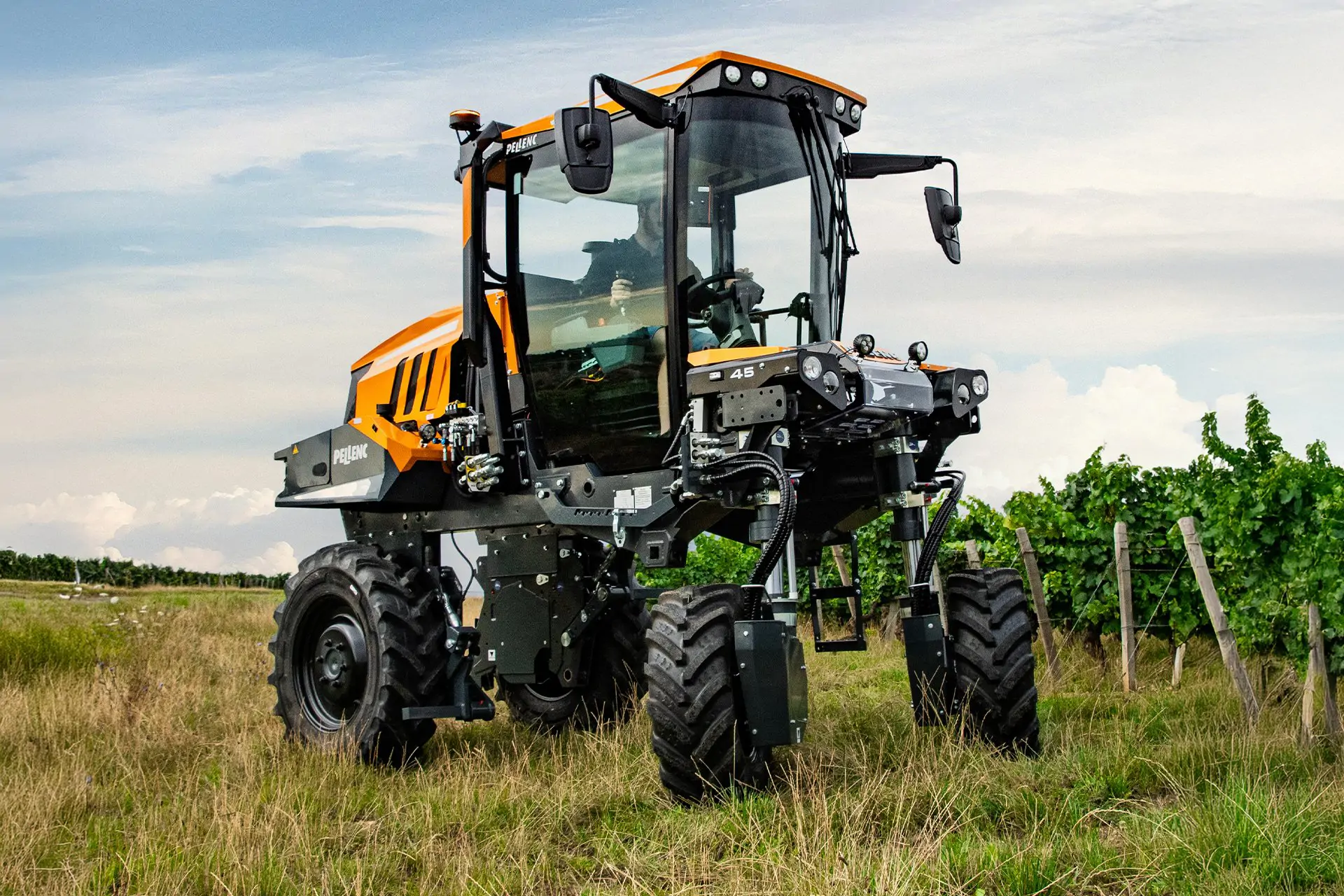 Tracteur enjambeur 45