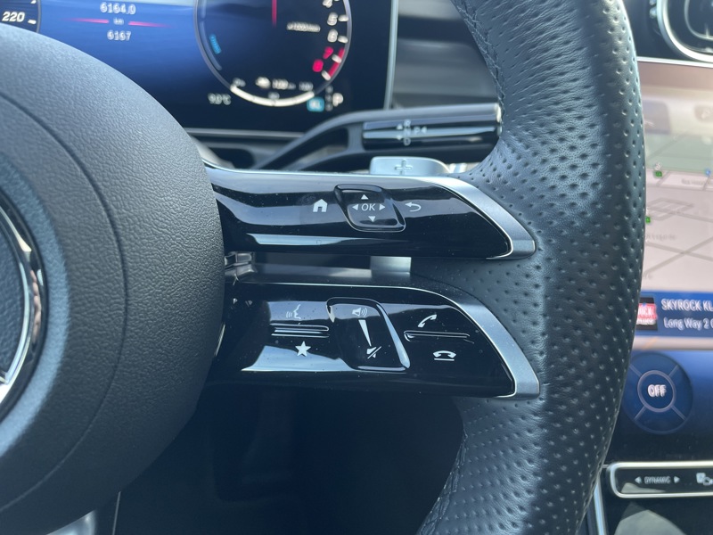 Image Mercedes-Benz CLASSE C BERLINE Classe C 300 e Hybrid EQ Berline AMG Line  Classe C 300 e Hybrid EQ Berline AMG Line