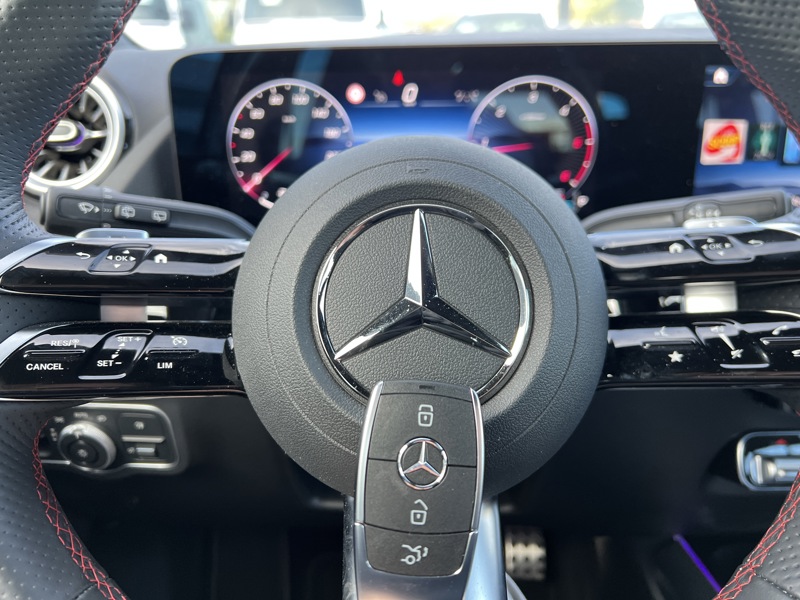 Image Mercedes-Benz CLASSE B 200 d AMG Line  Classe B 200 d AMG Line