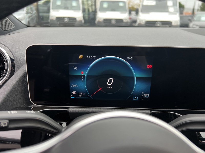 Image Mercedes-Benz GLA 200 d Progressive Line  GLA 200 CDI SENSATION 7G-DCT