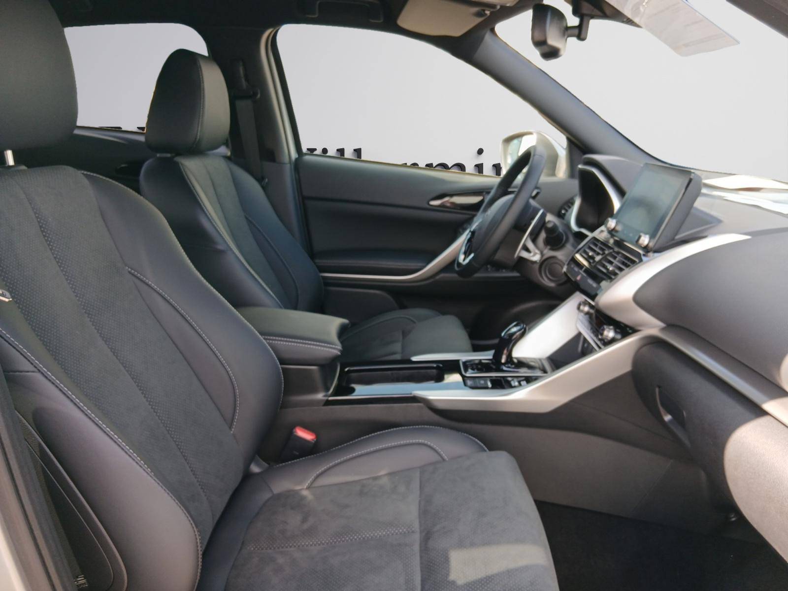 Image Mitsubishi ECLIPSE CROSS 2.4 Twin Motor 4WD Intense  ECLIPSE CROSS PHEV INTENSE MY23