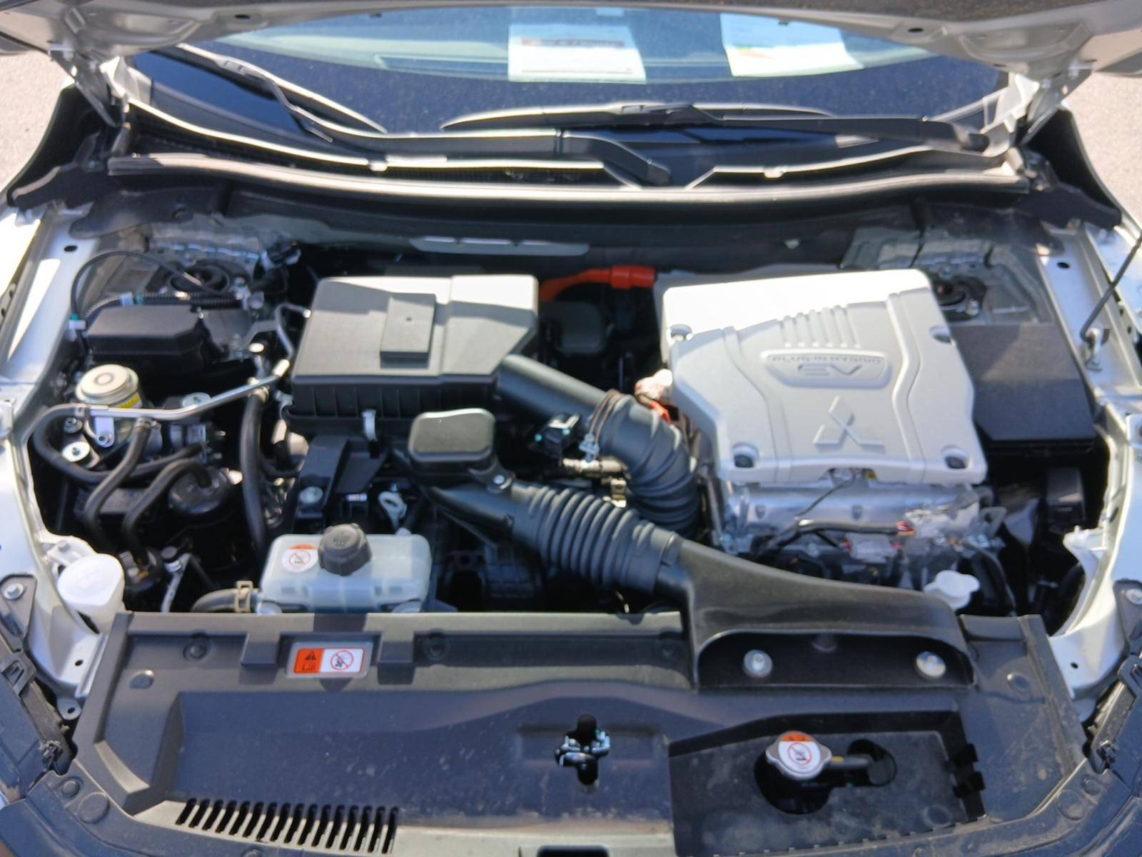 Image Mitsubishi ECLIPSE CROSS 2.4 Twin Motor 4WD Intense  ECLIPSE CROSS PHEV INTENSE MY23