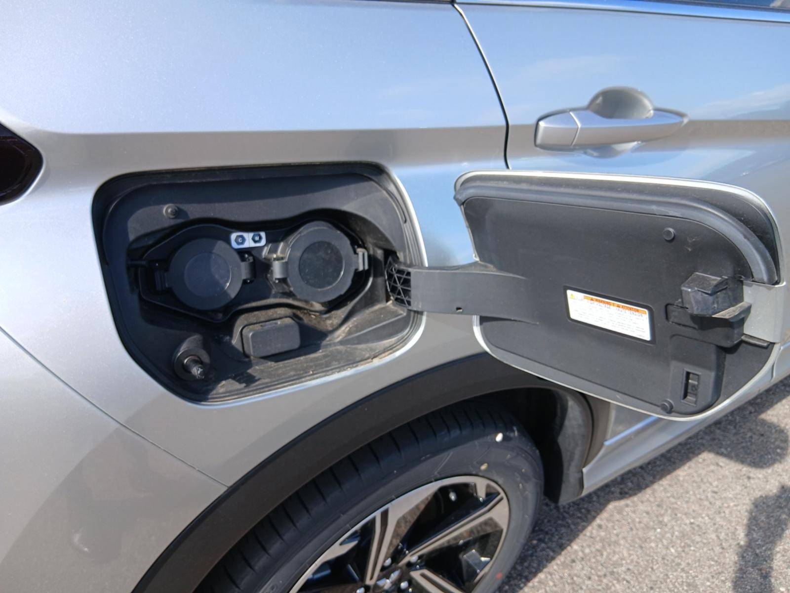 Image Mitsubishi ECLIPSE CROSS 2.4 Twin Motor 4WD Intense  ECLIPSE CROSS PHEV INTENSE MY23