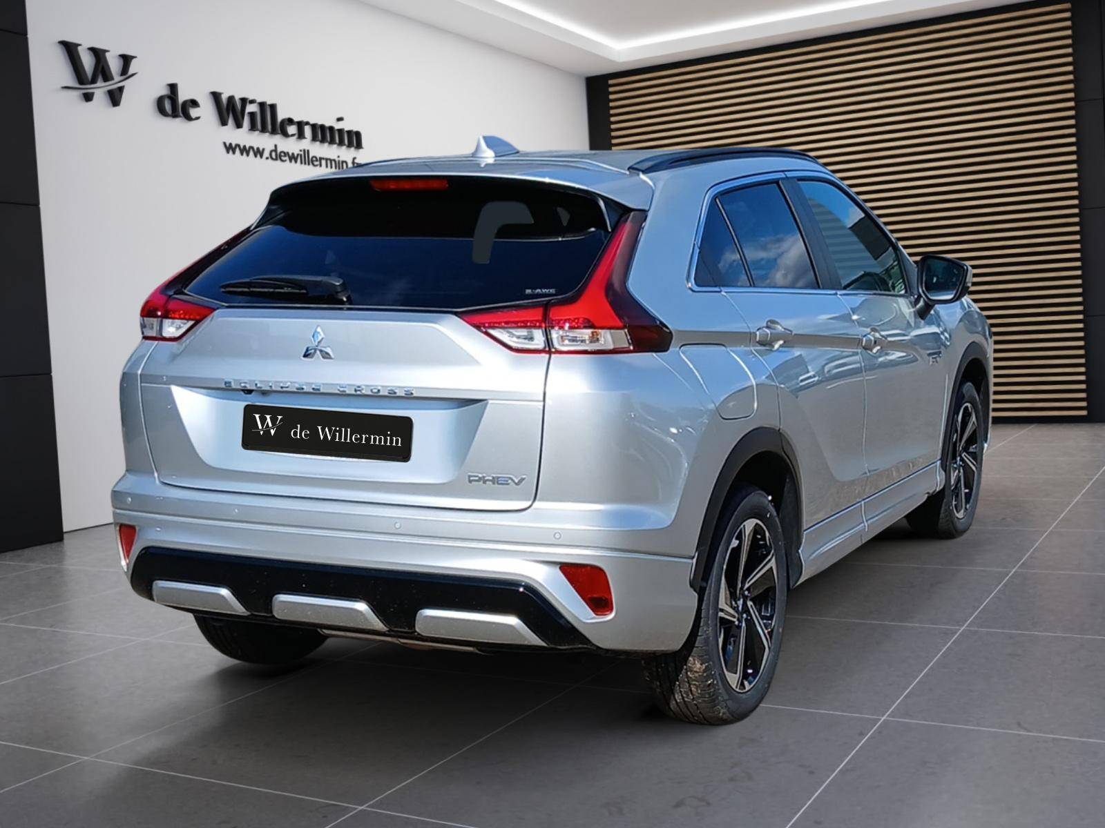 Image Mitsubishi ECLIPSE CROSS 2.4 Twin Motor 4WD Intense  ECLIPSE CROSS PHEV INTENSE MY23