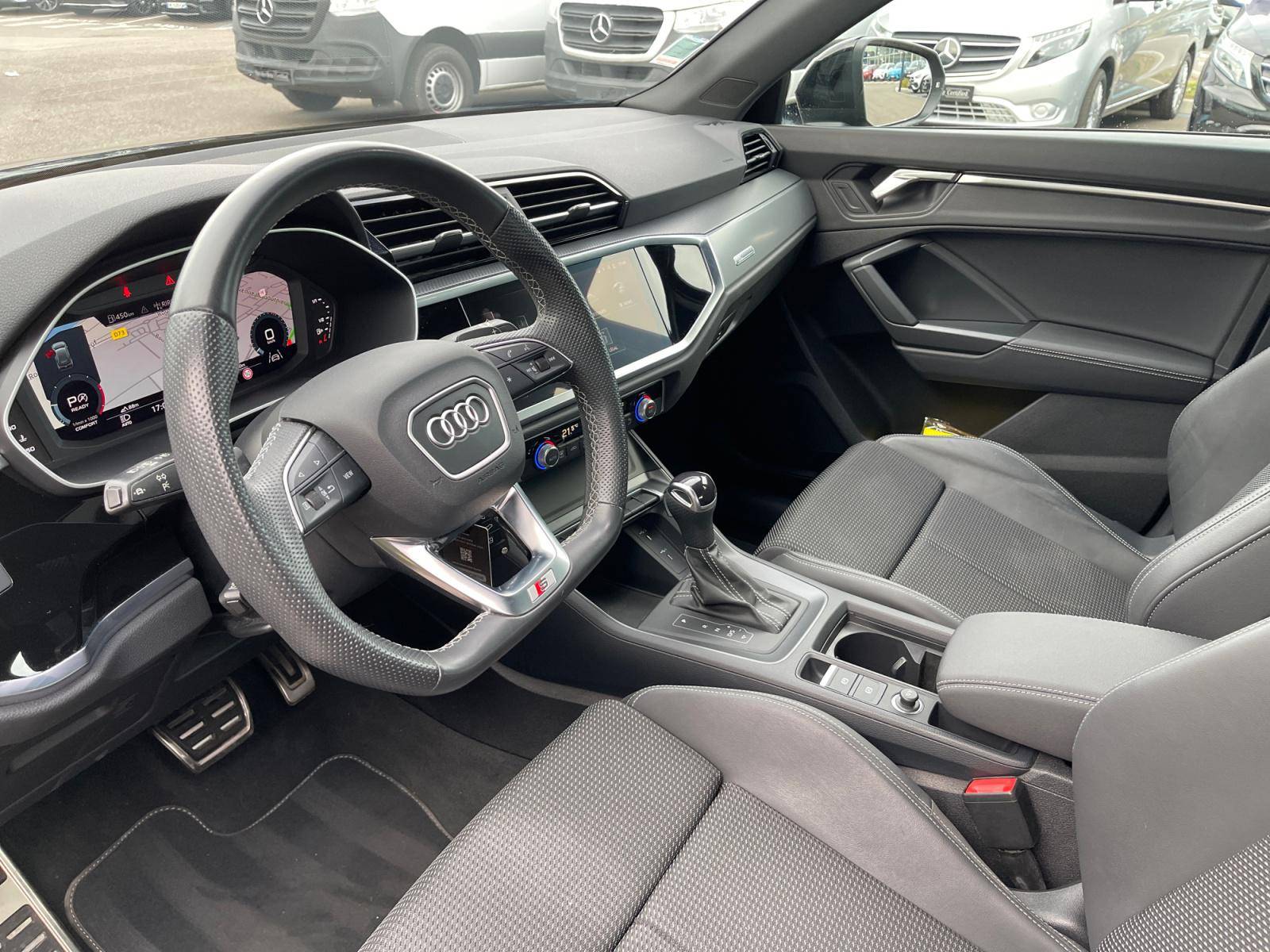 Image Audi Q3 35 TDI S line  2.0 150 ch S-tronic7