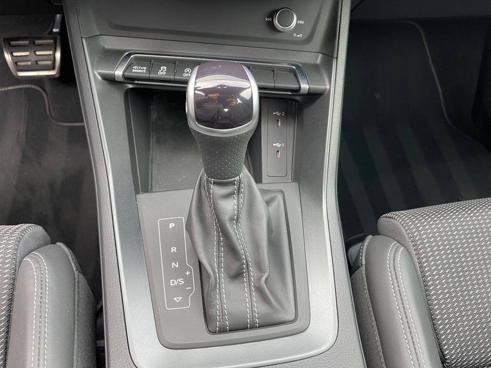 Image Audi Q3 35 TDI S line  2.0 150 ch S-tronic7