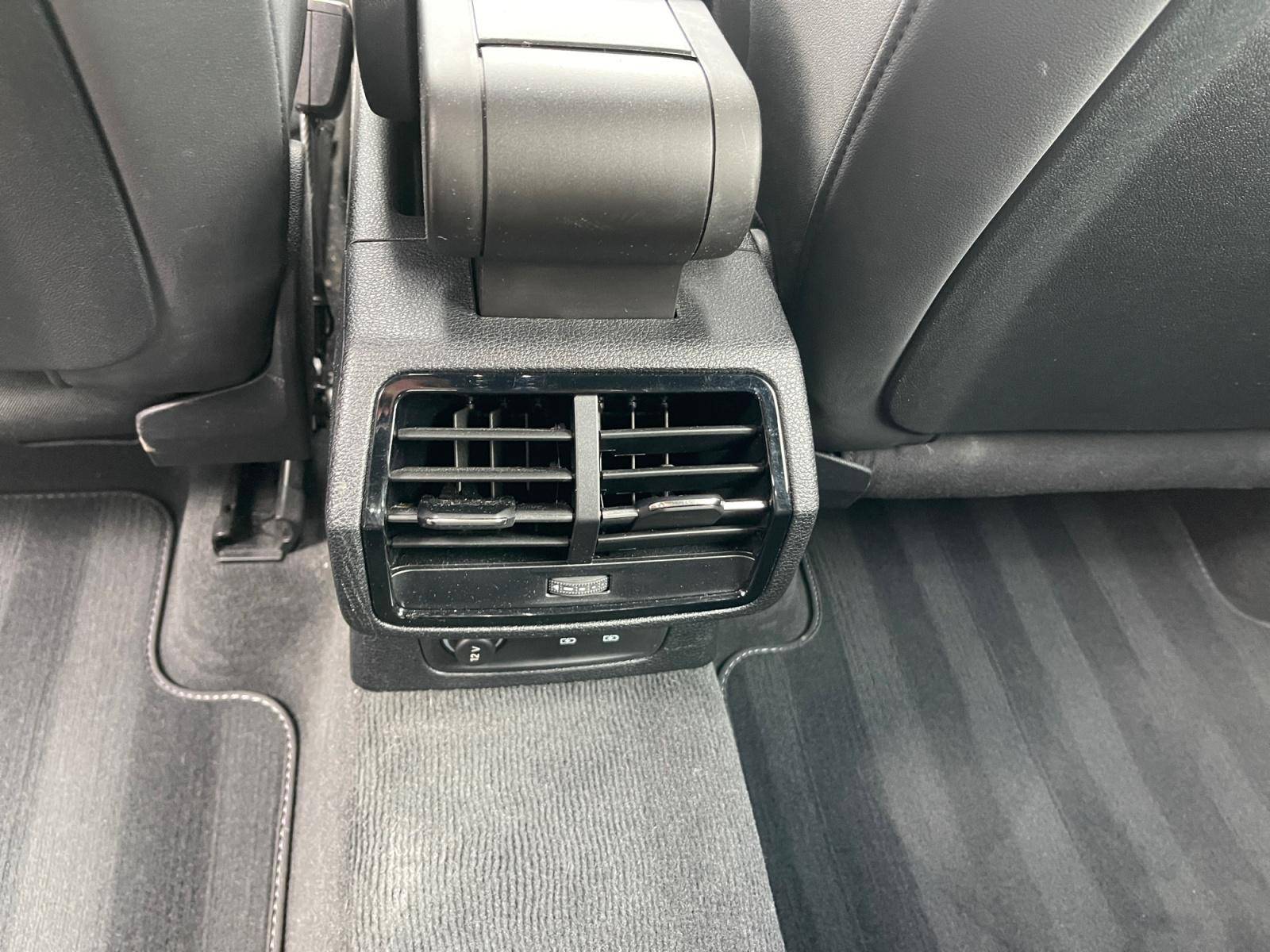 Image Audi Q3 35 TDI S line  2.0 150 ch S-tronic7