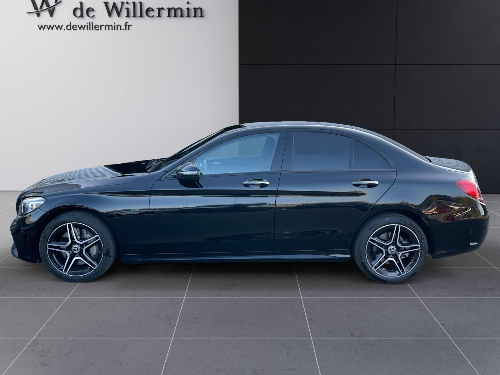 Image Mercedes-Benz CLASSE C BERLINE Classe C 300 de Berline AMG Line  C300 DE 9G-TRONIC AMG LINE