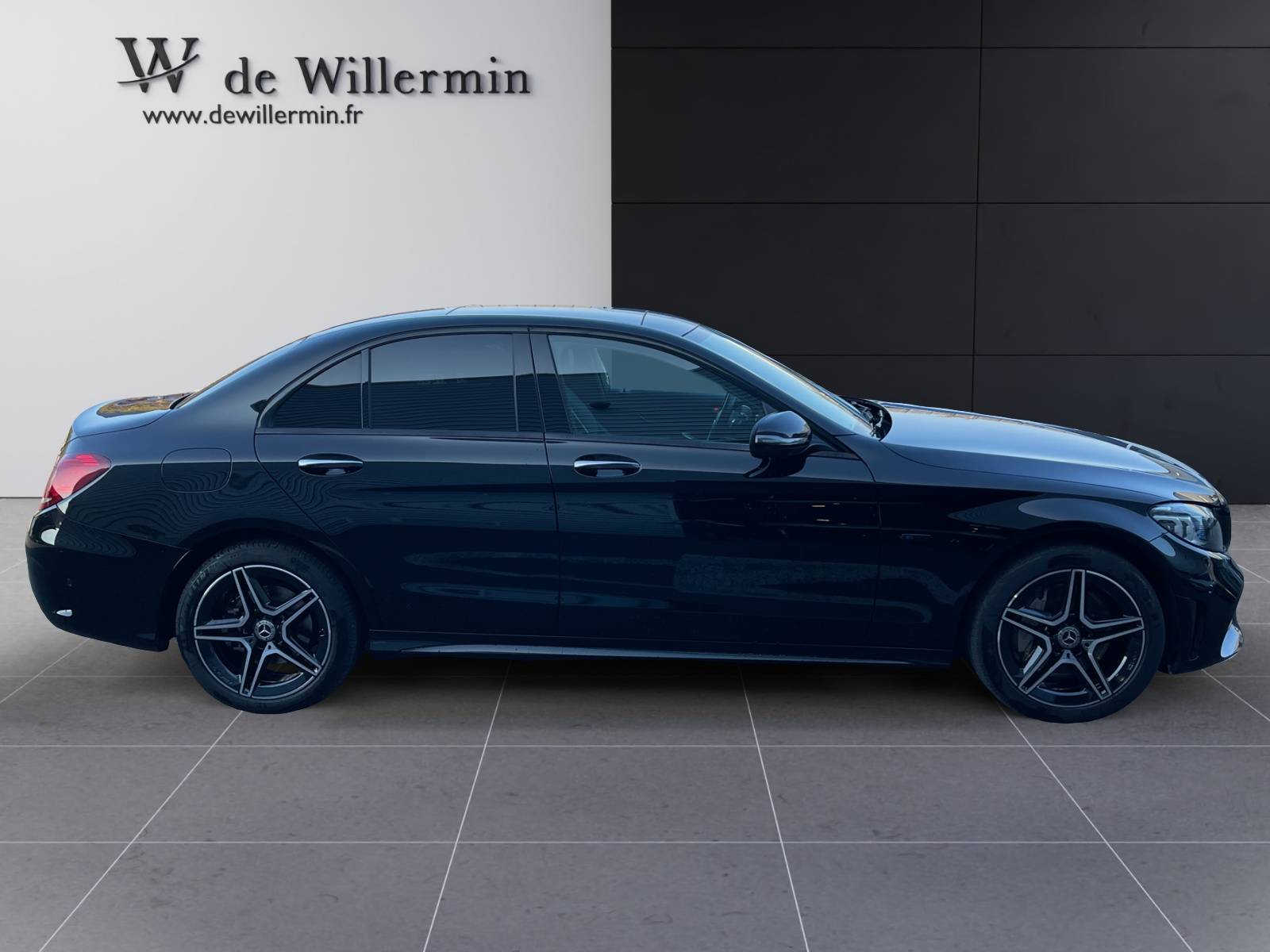 Image Mercedes-Benz CLASSE C BERLINE Classe C 300 de Berline AMG Line  C300 DE 9G-TRONIC AMG LINE