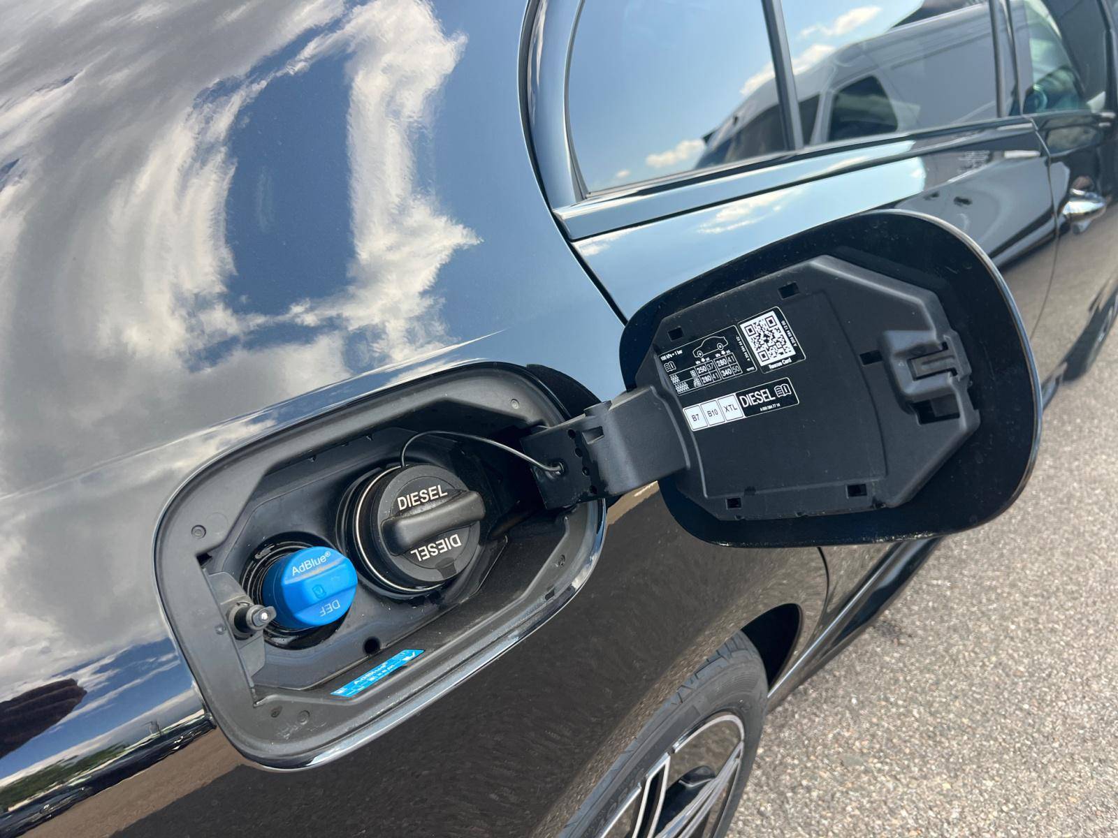 Image Mercedes-Benz CLASSE C BERLINE Classe C 300 de Hybrid EQ Berline AMG Line  Classe C 300 d e Hybrid EQ Berline AMG Line