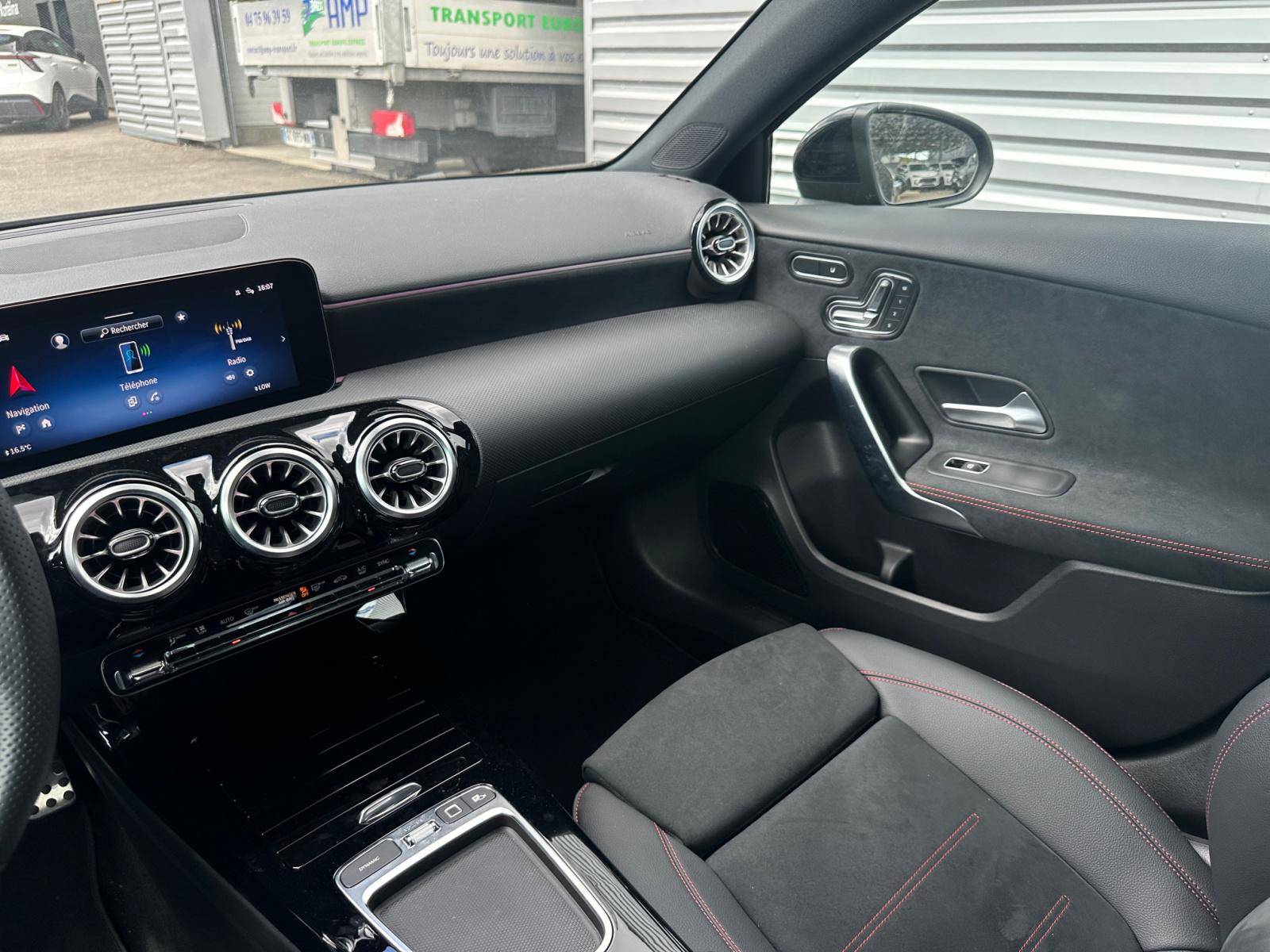 Image Mercedes-Benz CLASSE A 200 d AMG Line  Classe A 200 d AMG Line