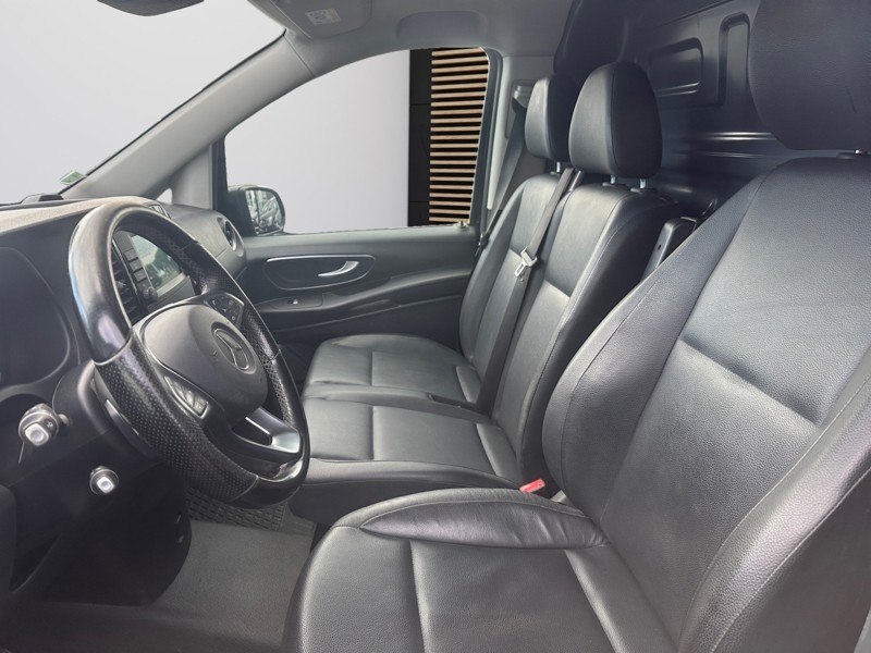 Image Mercedes-Benz VITO 114 CDI Fourgon Compact  VITO FOURGON 114 CDI COMPACT BVA RWD SELECT