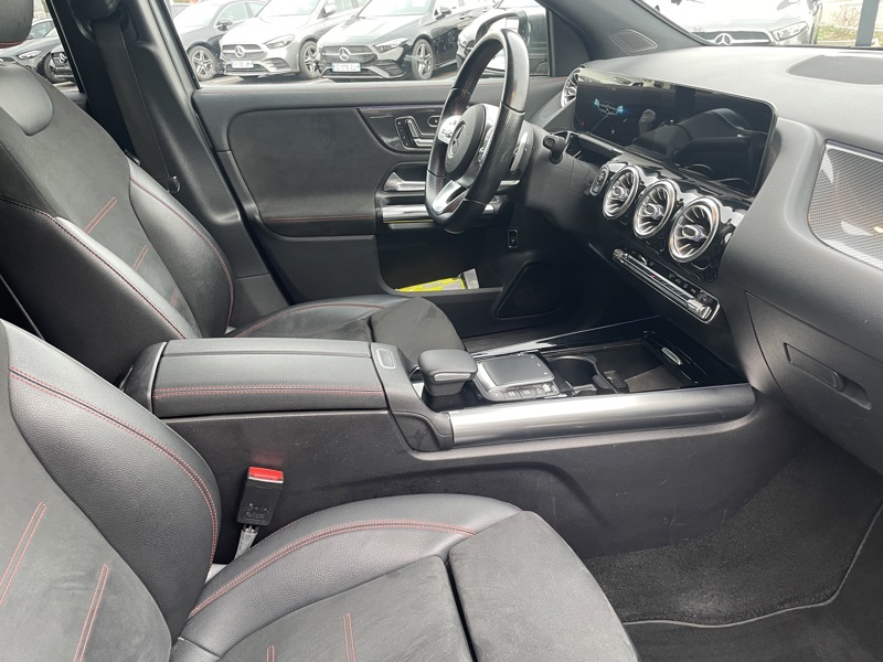 Image Mercedes-Benz GLA 200 d AMG Line  