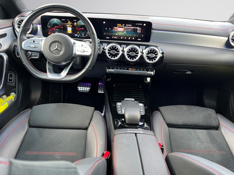 Image Mercedes-Benz CLA SHOOTING BRAKE CLA 220 d Shooting Brake AMG Line  CLA Shooting Brake 220 d 8G-DCT AMG Line