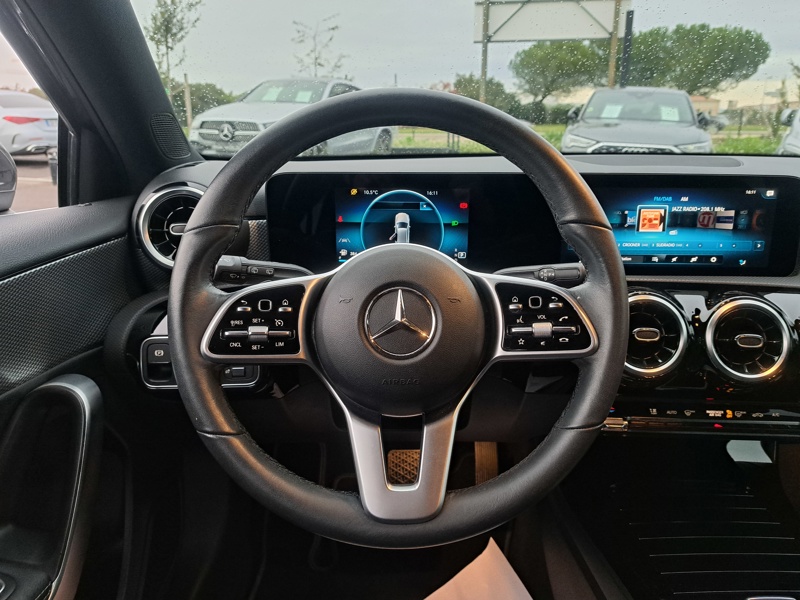 Image Mercedes-Benz CLASSE A 200 Progressive Line  