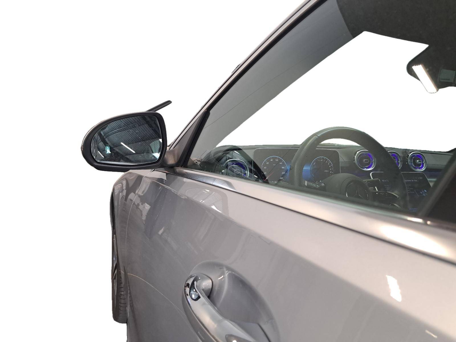 Image Mercedes-Benz CLASSE C BERLINE Classe C 300 e Hybrid EQ Berline AMG Line  Classe C 300 d e Hybrid EQ Berline AMG Line