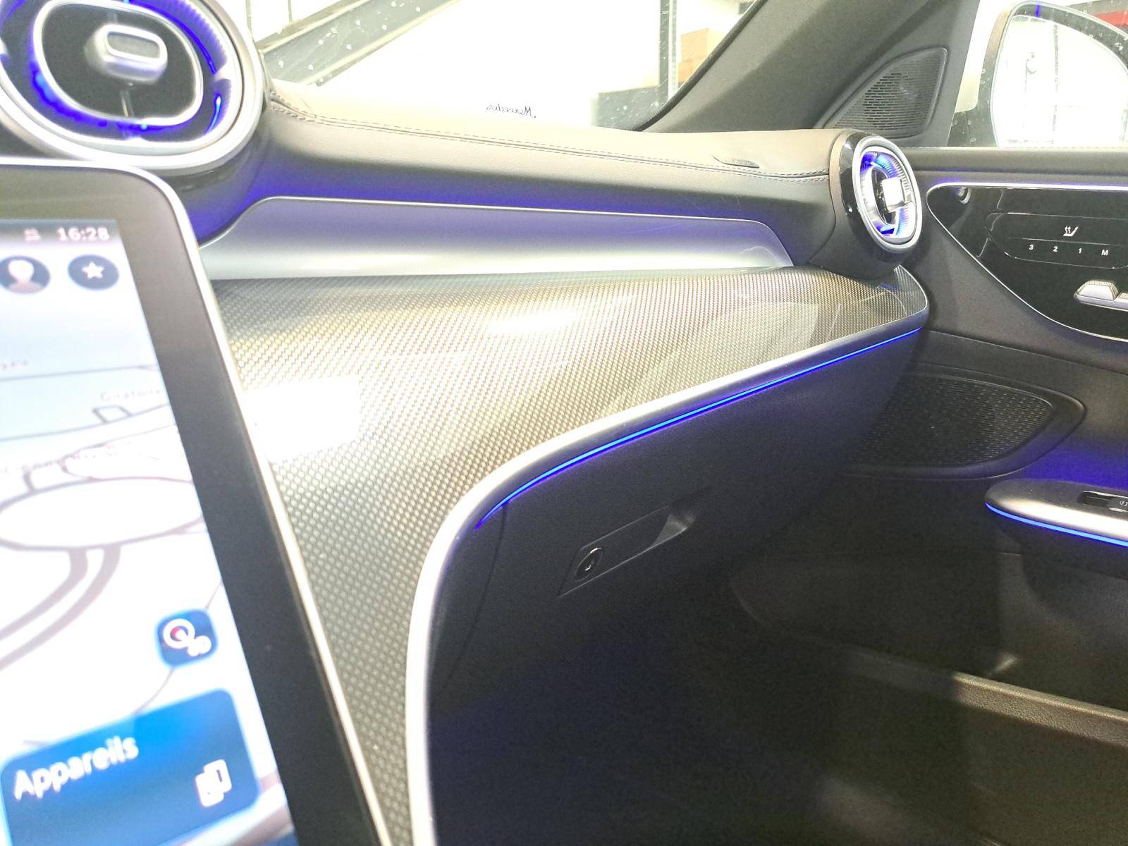 Image Mercedes-Benz CLASSE C BERLINE Classe C 300 e Hybrid EQ Berline AMG Line  Classe C 300 d e Hybrid EQ Berline AMG Line