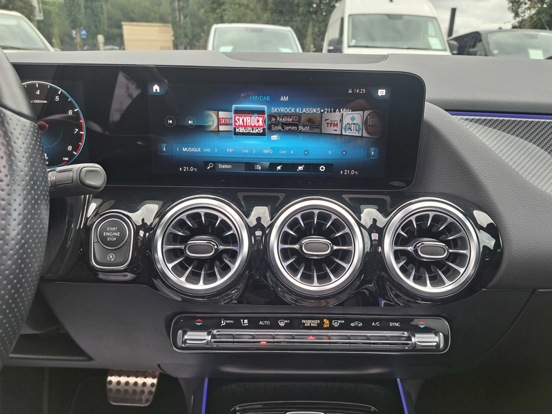 Image Mercedes-Benz GLA 200 AMG Line  