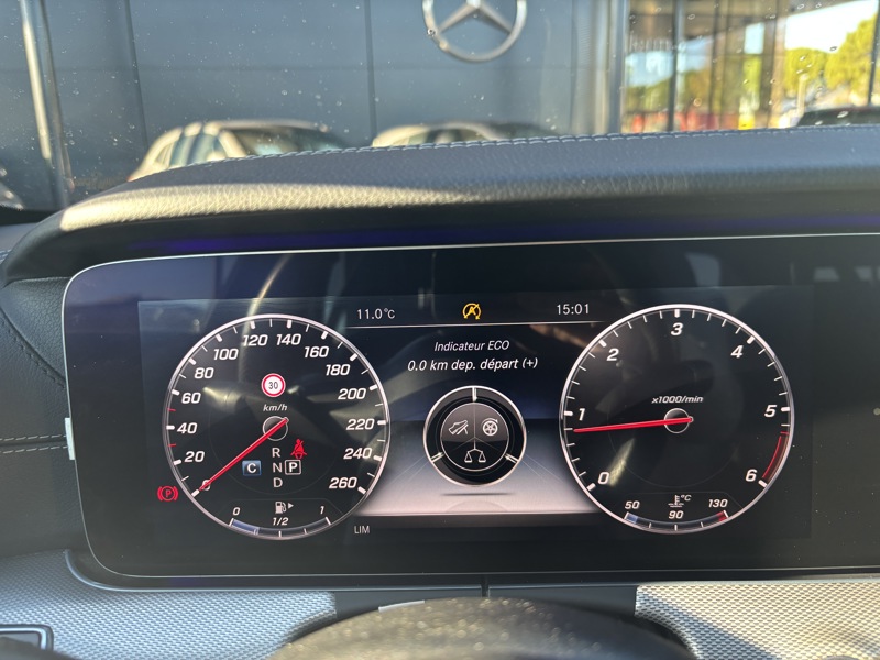 Image Mercedes-Benz CLASSE E BERLINE E 220 d Berline Sportline  Classe E 220 d 9G-Tronic Fascination