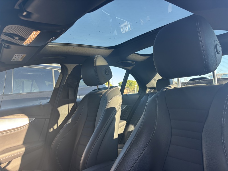 Image Mercedes-Benz CLASSE E BERLINE E 220 d Berline Sportline  Classe E 220 d 9G-Tronic Fascination