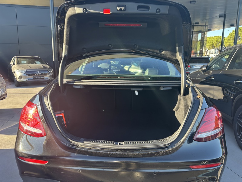 Image Mercedes-Benz CLASSE E BERLINE E 220 d Berline Sportline  Classe E 220 d 9G-Tronic Fascination