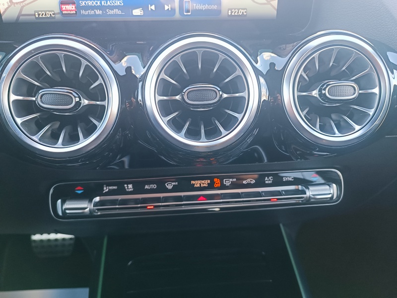 Image Mercedes-Benz GLA 200 d AMG Line  