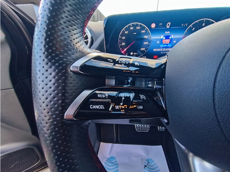 Image Mercedes-Benz GLA 200 d AMG Line  