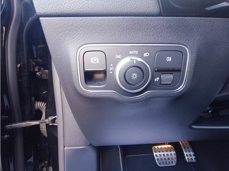 Image Mercedes-Benz GLA 200 d AMG Line  