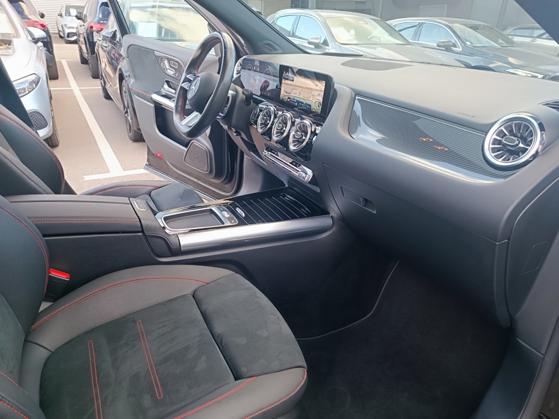 Image Mercedes-Benz GLA 200 d AMG Line  