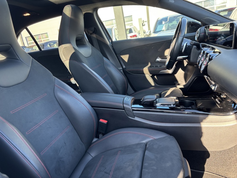 Image Mercedes-Benz CLASSE A 200 d AMG Line AMG Line 