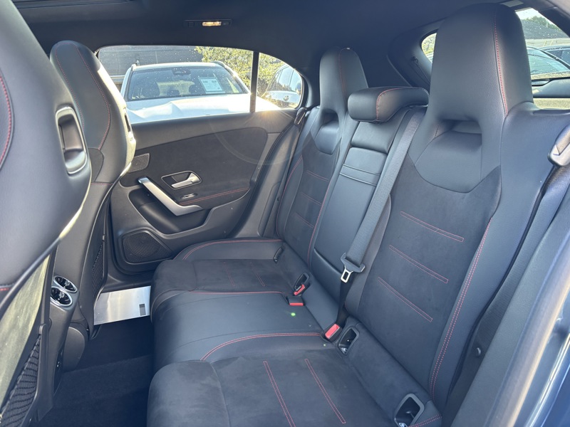 Image Mercedes-Benz CLASSE A 200 d AMG Line AMG Line 