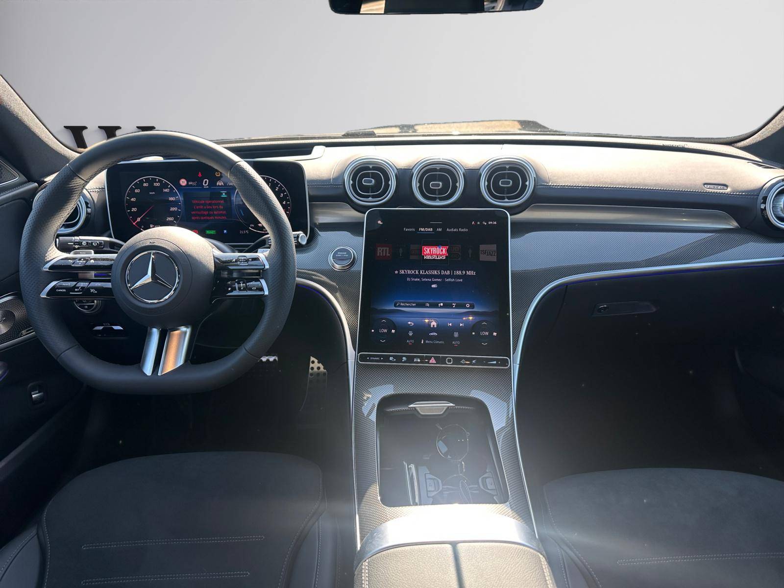 Image Mercedes-Benz CLASSE C BREAK Classe C 300 de Hybrid EQ Break AMG Line  Classe C 300 d e Hybrid EQ Break AMG Line