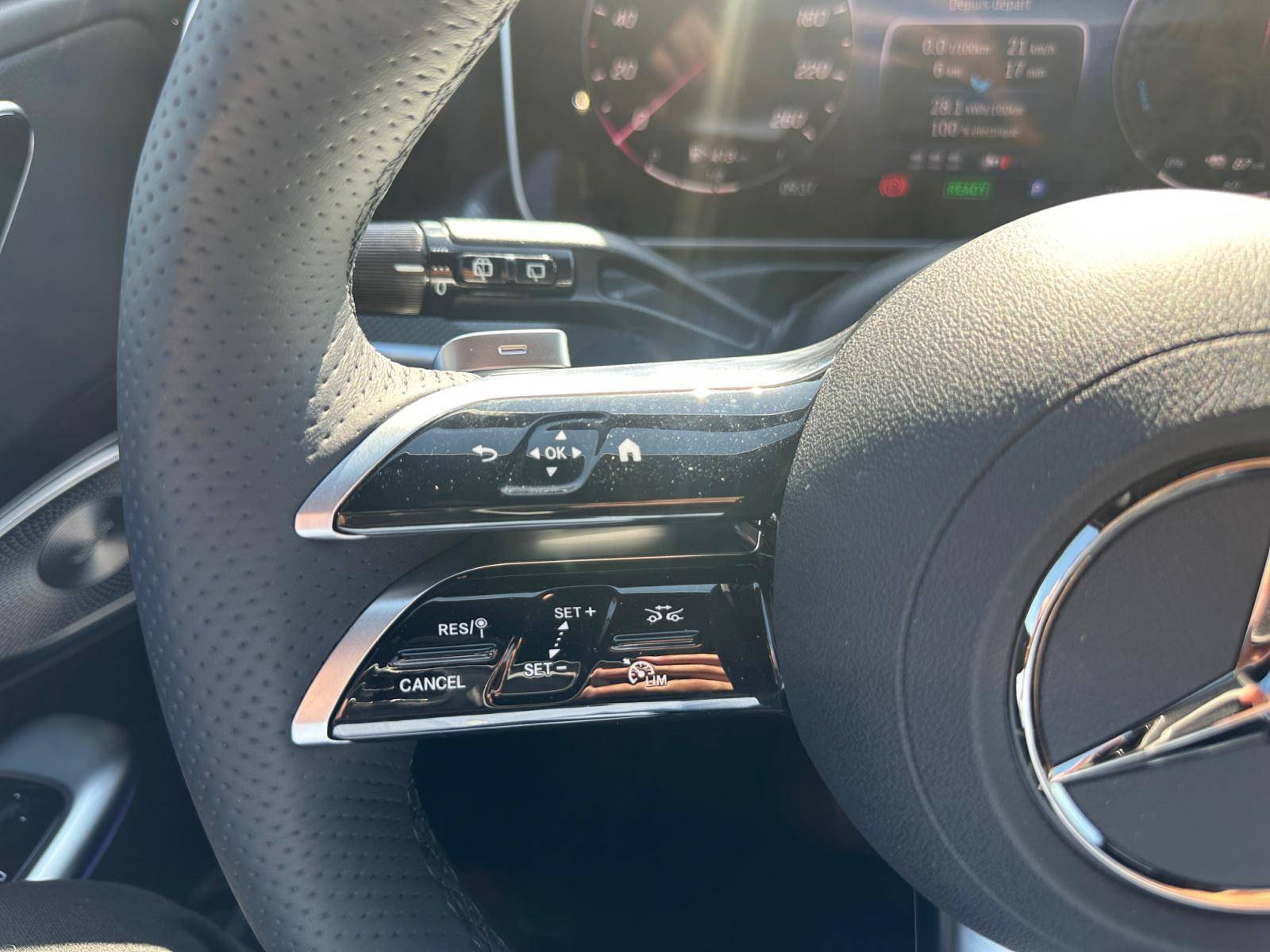 Image Mercedes-Benz CLASSE C BREAK Classe C 300 de Hybrid EQ Break AMG Line  Classe C 300 d e Hybrid EQ Break AMG Line