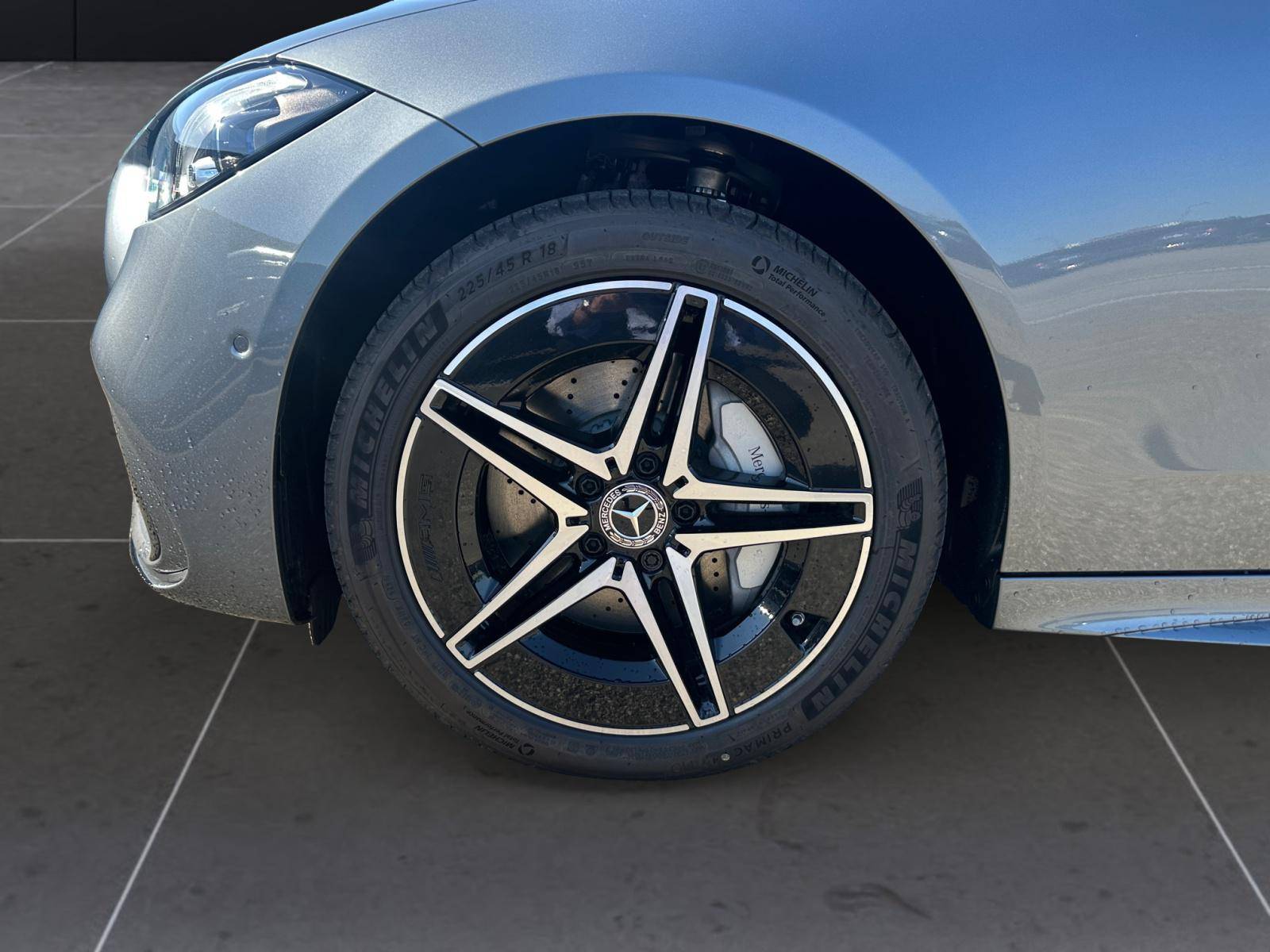 Image Mercedes-Benz CLASSE C BREAK Classe C 300 de Hybrid EQ Break AMG Line  Classe C 300 d e Hybrid EQ Break AMG Line