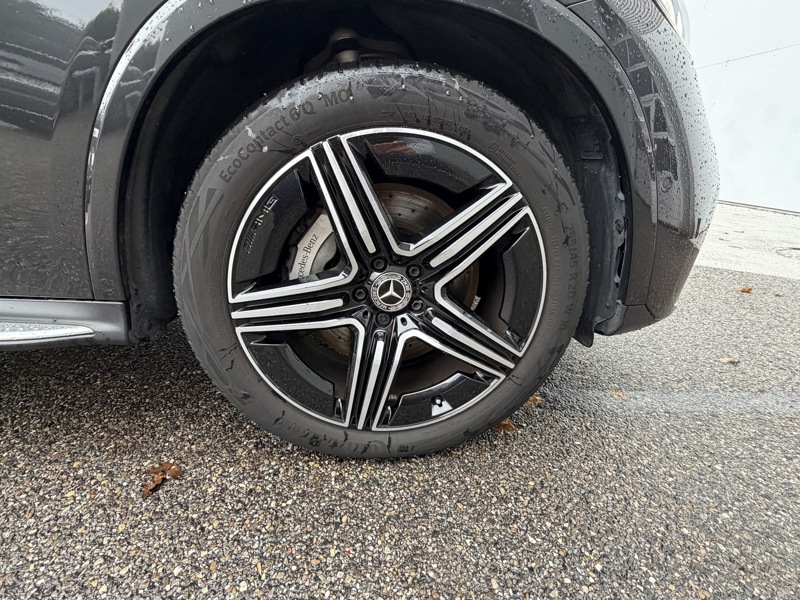 Image Mercedes-Benz GLC SUV GLC 220 d 4MATIC AMG Line  GLC 220 d 4MATIC AMG Line