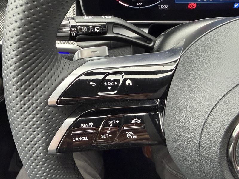 Image Mercedes-Benz GLC SUV GLC 220 d 4MATIC AMG Line  GLC 220 d 4MATIC AMG Line