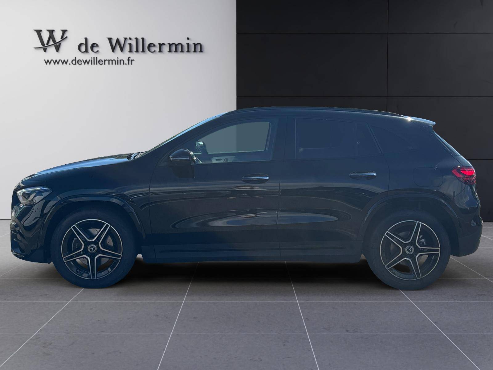 Image Mercedes-Benz GLA 200 d AMG Line  GLA 200 d AMG Line