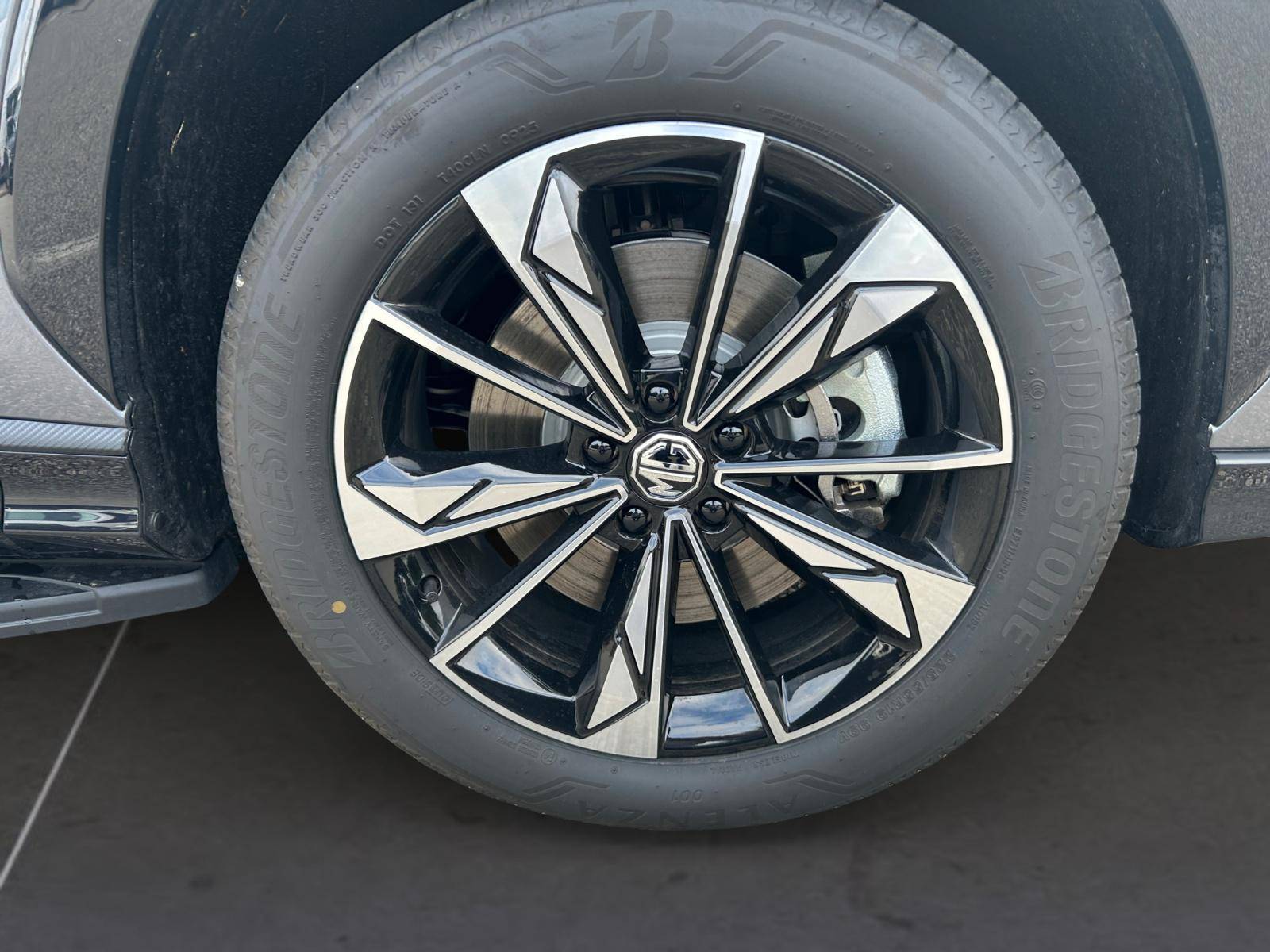 Image MG EHS Luxury 1,5 L Turbo 272 ch 