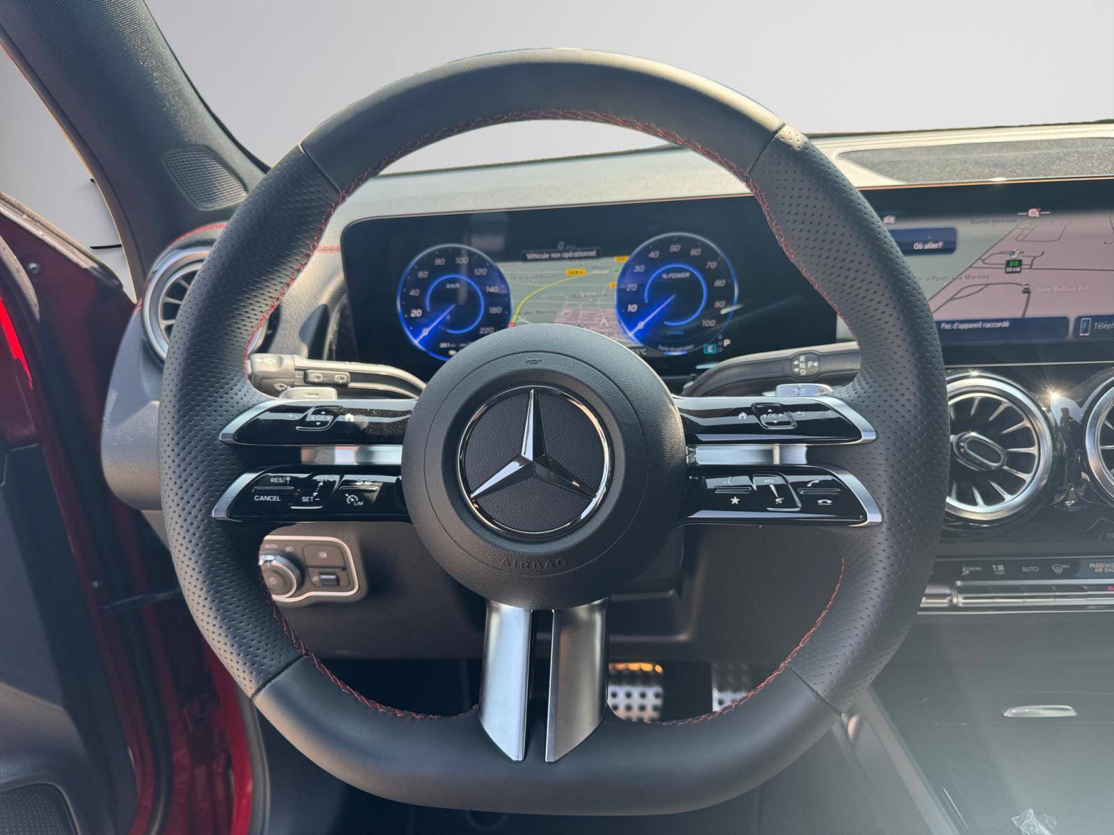 Image Mercedes-Benz EQB 350 4MATIC AMG Line  EQB 350 4MATIC AMG Line