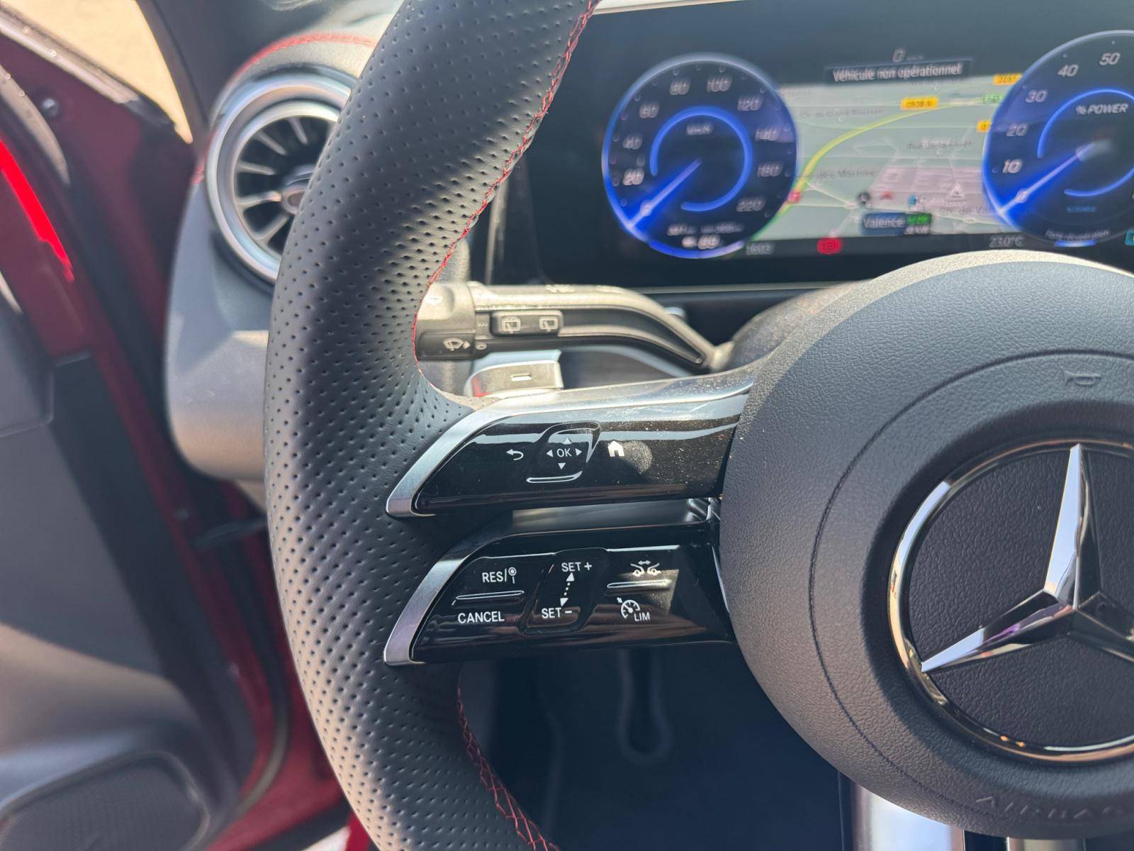 Image Mercedes-Benz EQB 350 4MATIC AMG Line  EQB 350 4MATIC AMG Line