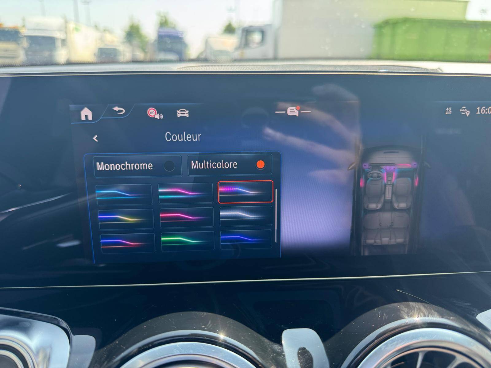 Image Mercedes-Benz EQB 350 4MATIC AMG Line  EQB 350 4MATIC AMG Line