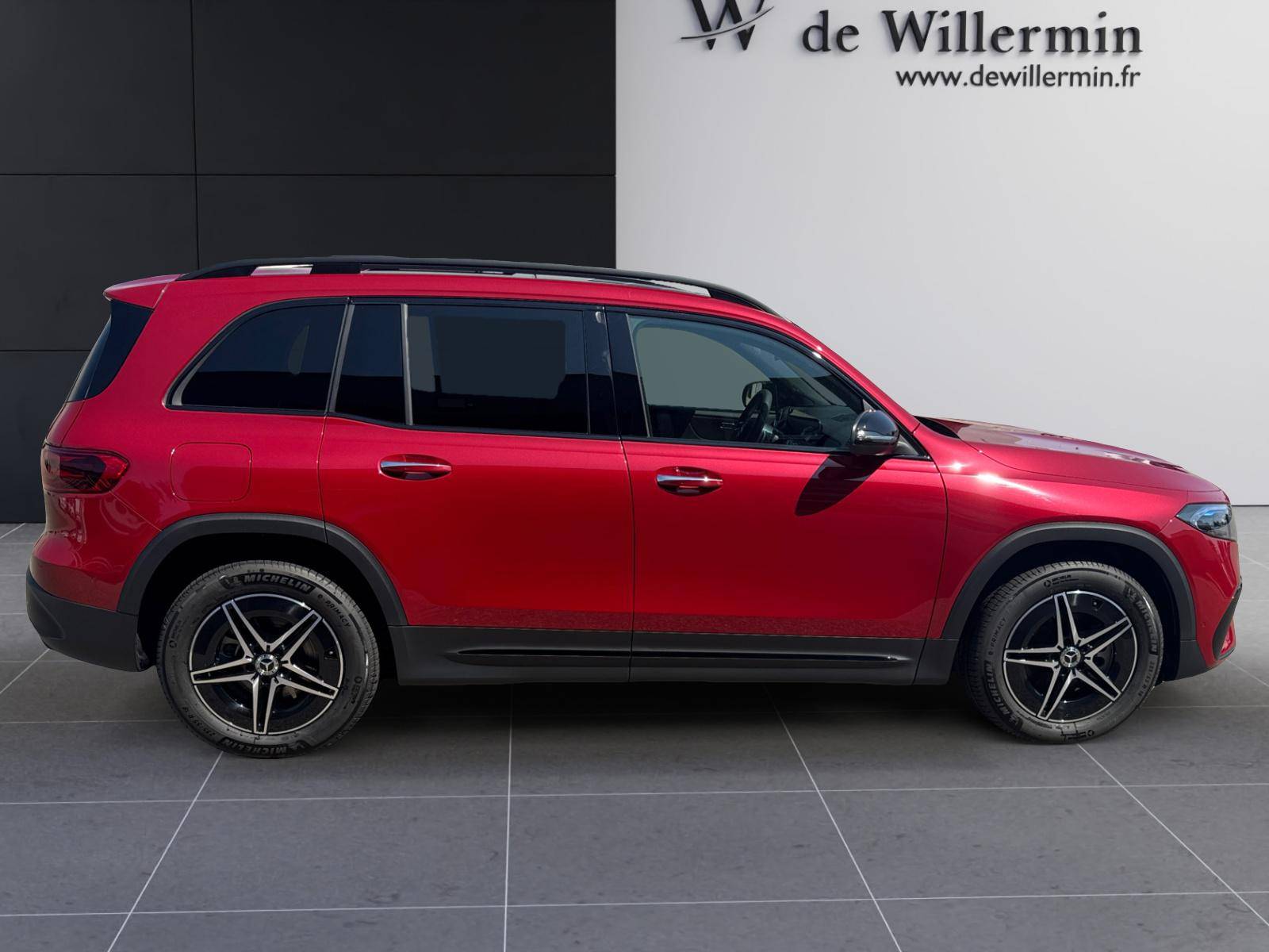 Image Mercedes-Benz EQB 350 4MATIC AMG Line  EQB 350 4MATIC AMG Line