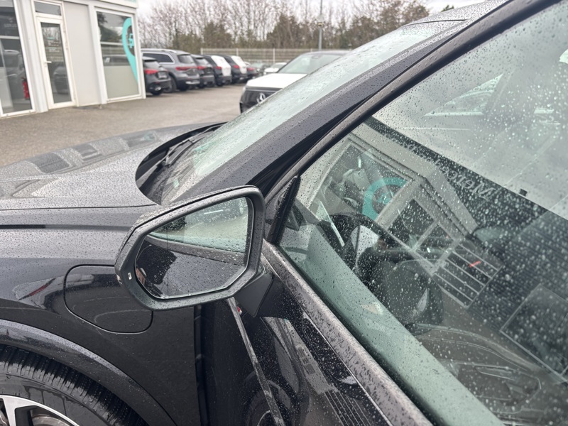 Image Audi Q3 45 TFSI e S line  1.4 245 ch S-tronic6