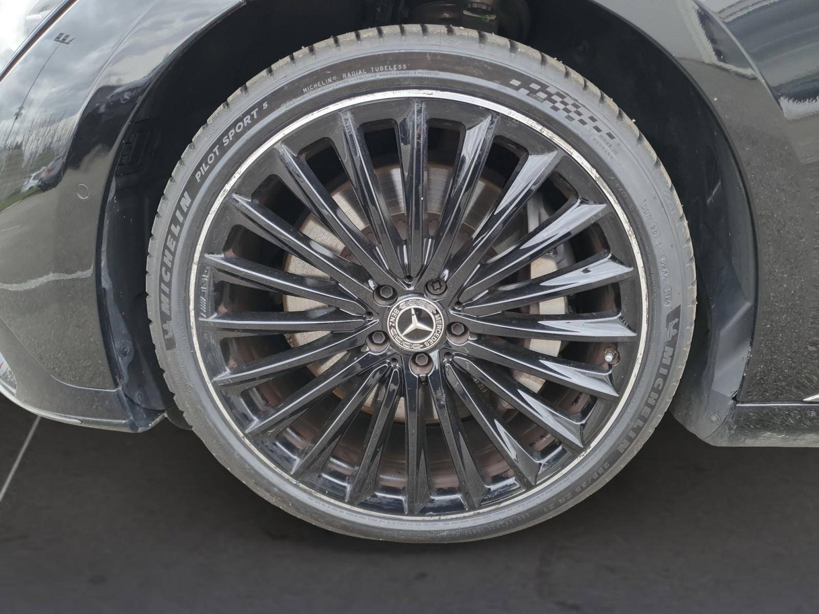 Image Mercedes-Benz EQE BERLINE EQE 350 AMG Line  EQE 350 AMG Line