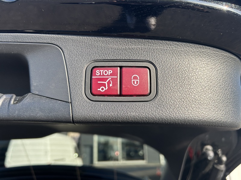 Image Mercedes-Benz EQA 350 4MATIC AMG Line  