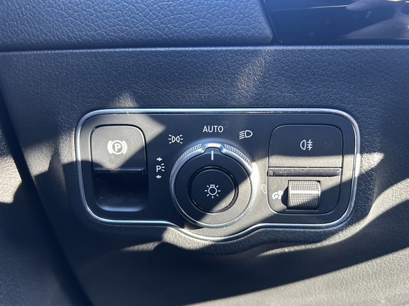 Image Mercedes-Benz EQA 350 4MATIC AMG Line  