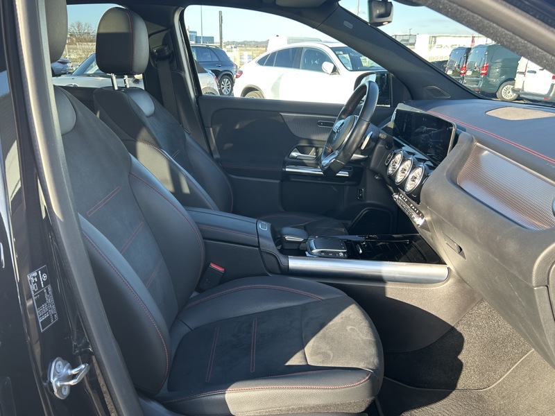 Image Mercedes-Benz EQA 350 4MATIC AMG Line  