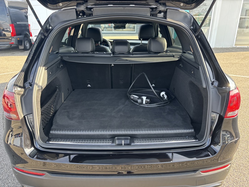 Image Mercedes-Benz GLC SUV GLC 300de 4MATIC SUV AMG Line  