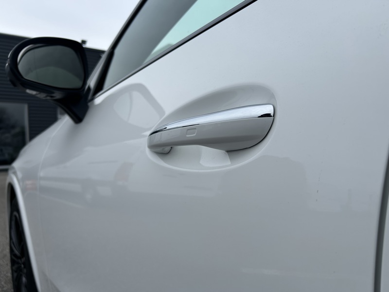 Image Mercedes-Benz GLC COUPÉ GLC 220 d 4MATIC Coupé AMG Line  GLC 220 d 4MATIC Coupé AMG Line