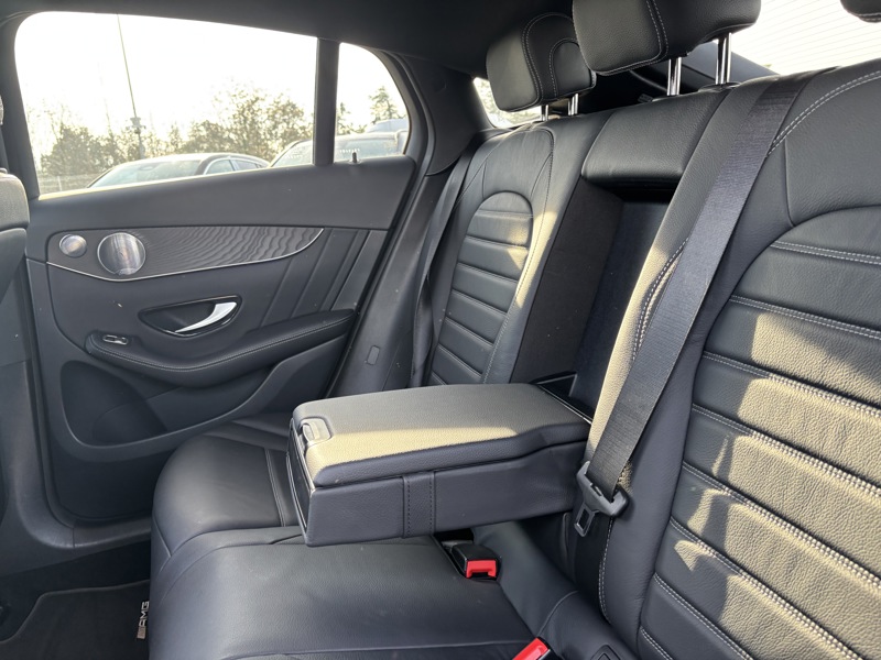 Image Mercedes-Benz GLC COUPÉ GLC 400 d 4MATIC Coupé AMG Line  